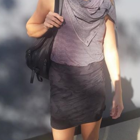 Lululemon City Skirt - Picture 7 of 12